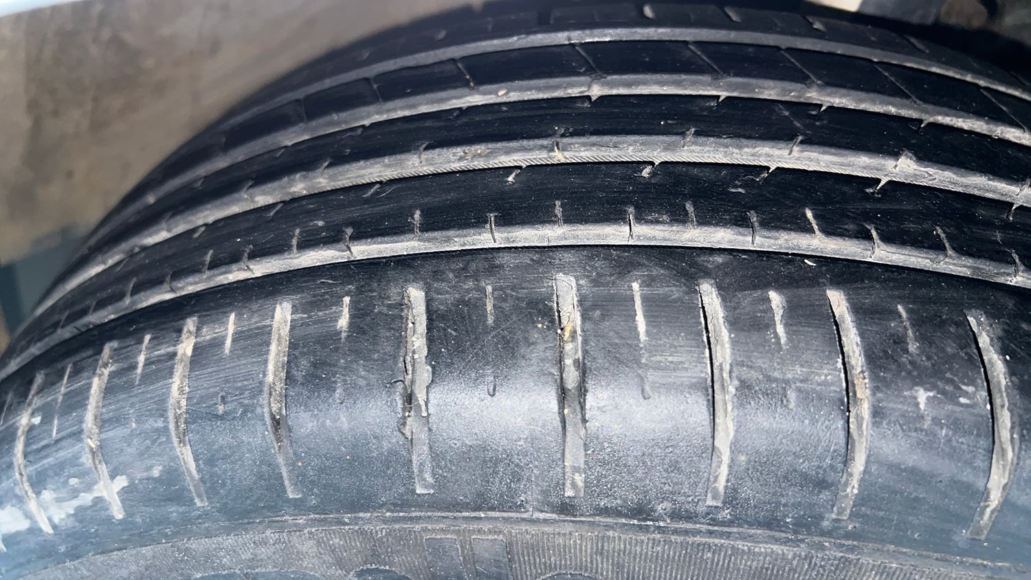 Used 2024 Maruti Suzuki Baleno Zeta MT Petrol Manual tyres RIGHT FRONT TYRE TREAD VIEW