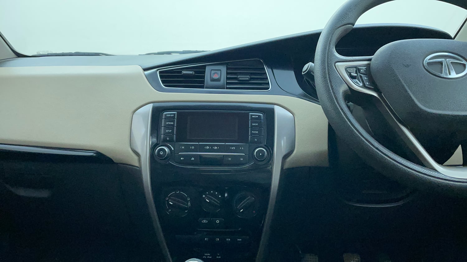 Used 2015 Tata Zest XM Petrol Petrol Manual interior MUSIC SYSTEM & AC CONTROL VIEW