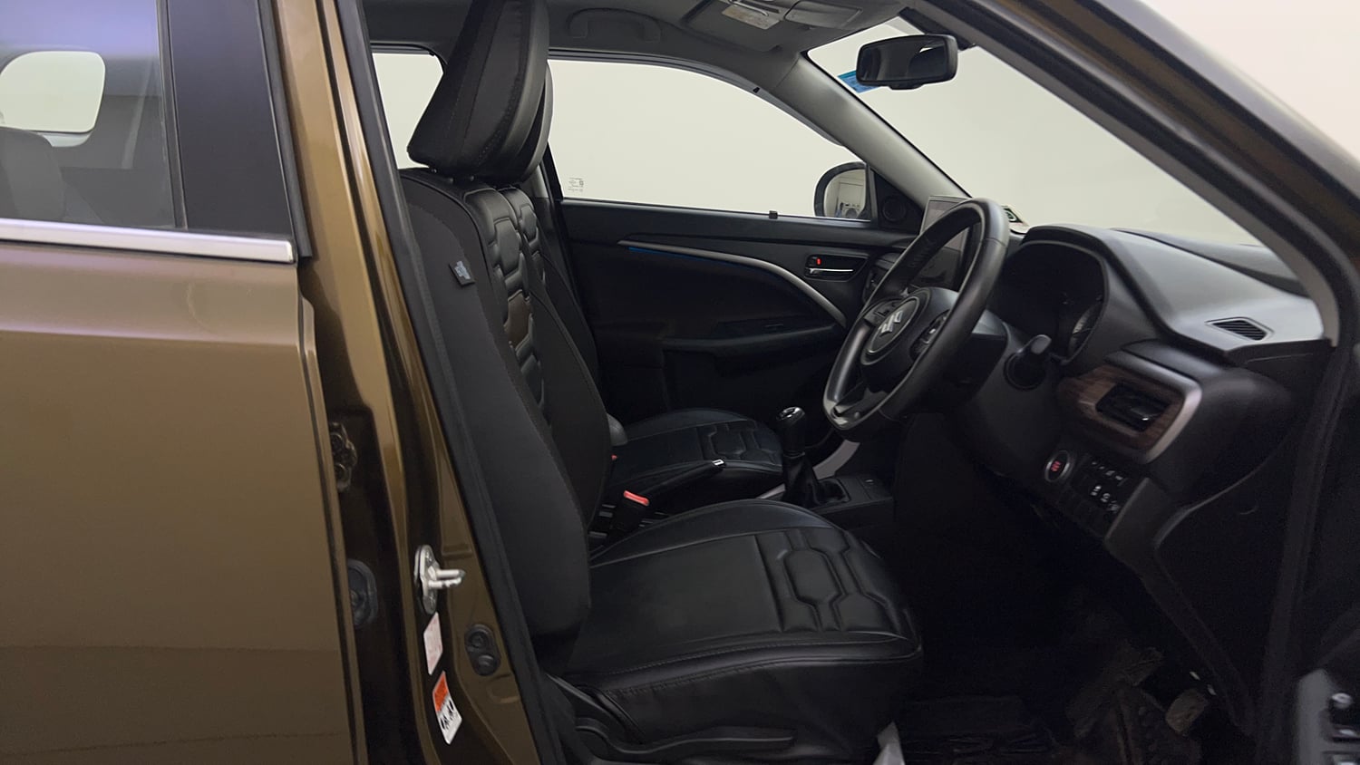 Used 2023 Maruti Suzuki Brezza Zxi Plus Dual Tone Petrol Manual interior RIGHT SIDE FRONT DOOR CABIN VIEW