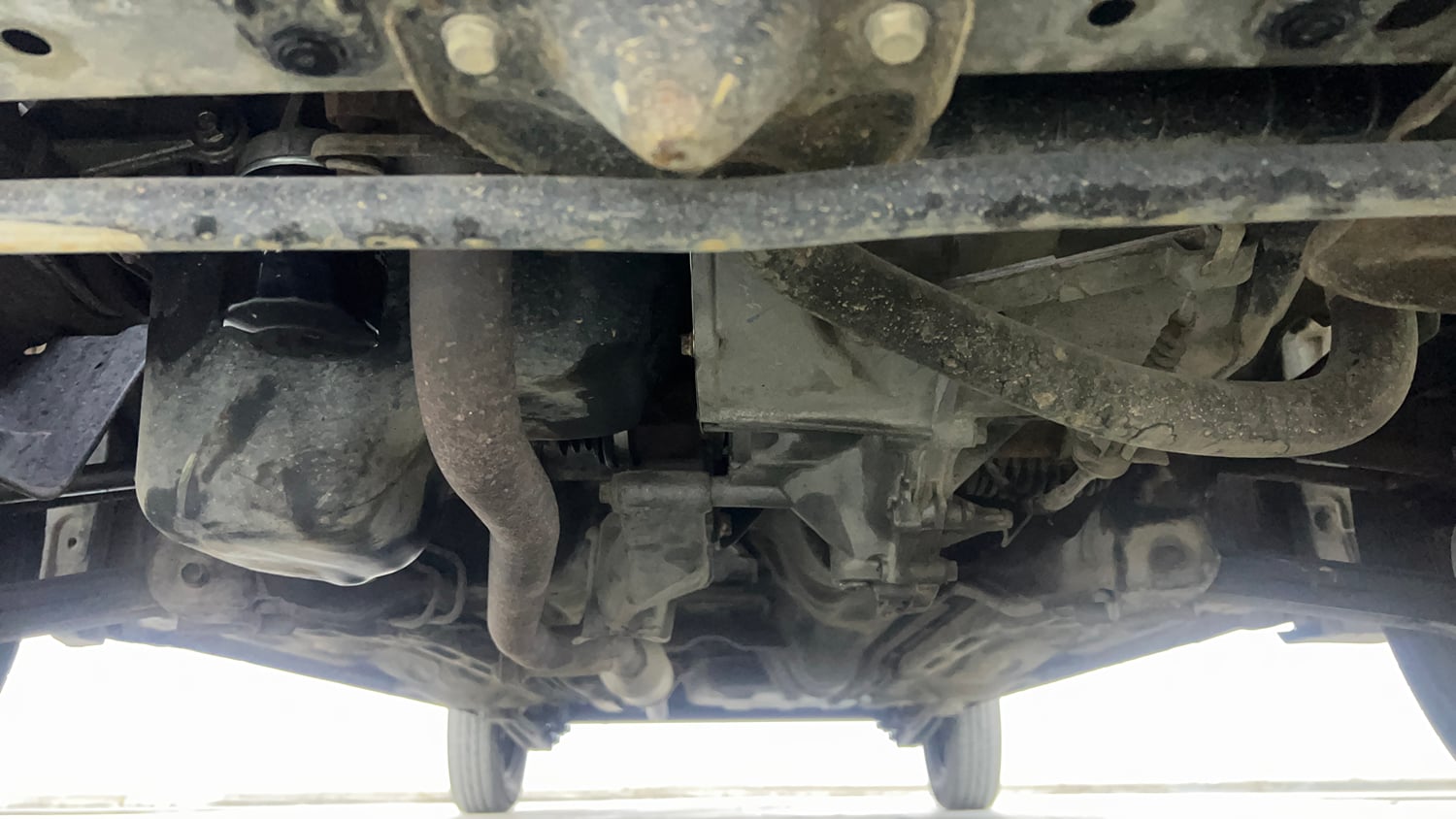 Used 2021 Maruti Suzuki Alto 800 Vxi Plus Petrol Manual extra FRONT LEFT UNDERBODY VIEW