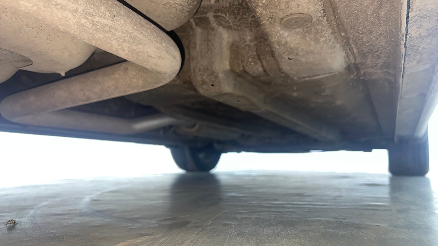 Used 2023 Hyundai Verna SX (O) 1.5 Turbo Petrol DCT Petrol Automatic extra REAR RIGHT UNDERBODY VIEW