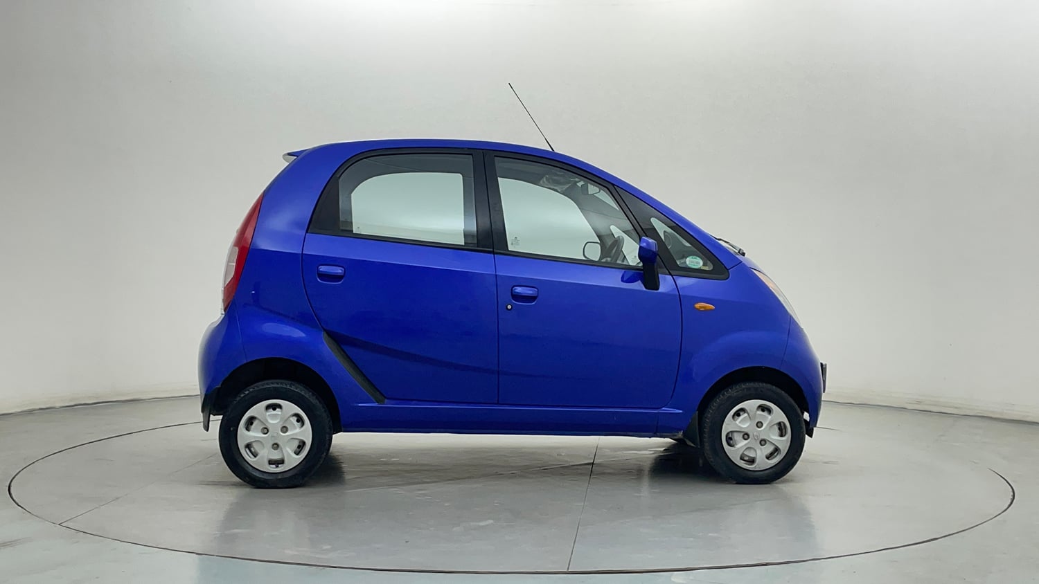 Used 2014 Tata Nano Twist XT Petrol Manual exterior RIGHT SIDE VIEW