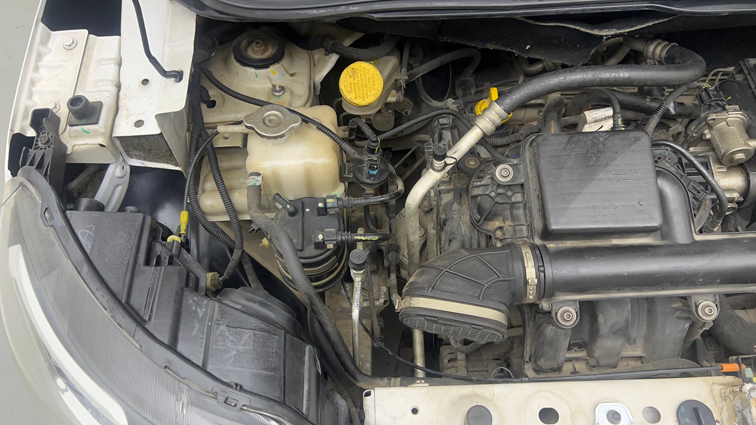 Used 2020 Renault Triber RXZ Petrol Manual engine ENGINE RIGHT SIDE VIEW