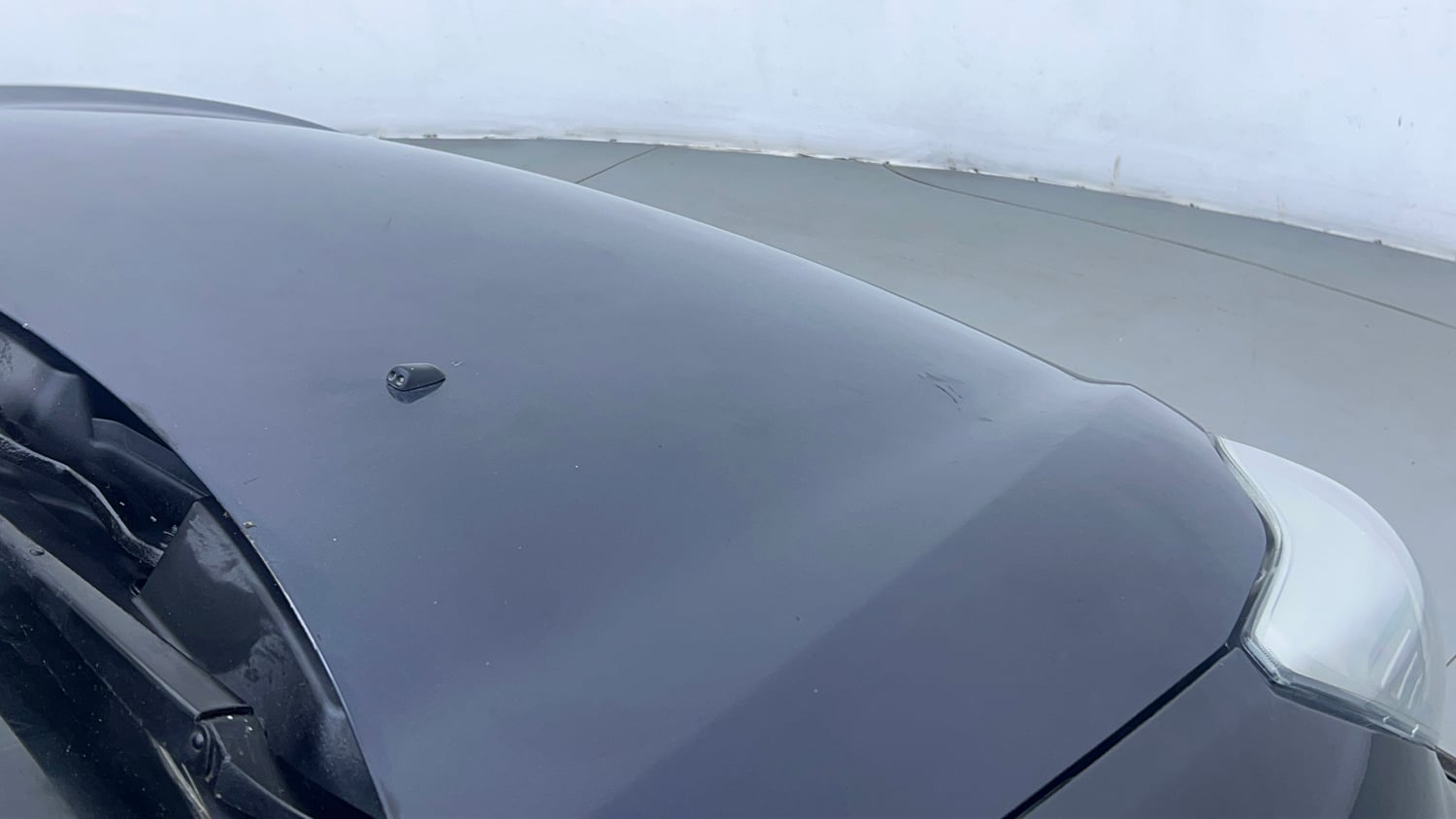 Used 2014 Ford Figo Duratec Petrol ZXI 1.2 Petrol Manual dents MINOR SCRATCH
