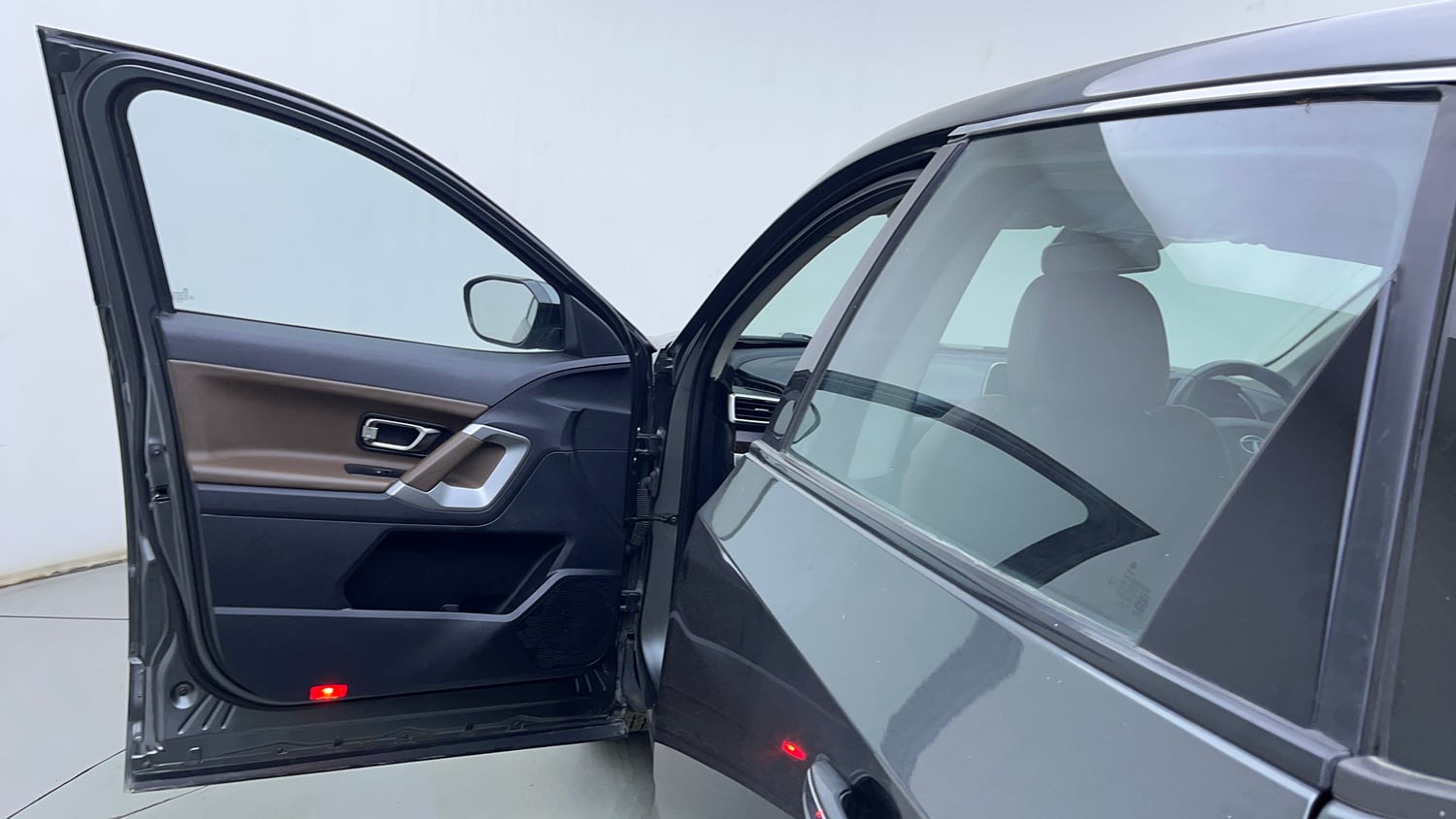 Used 2022 Tata Harrier XZ Plus Diesel Manual interior LEFT FRONT DOOR OPEN VIEW