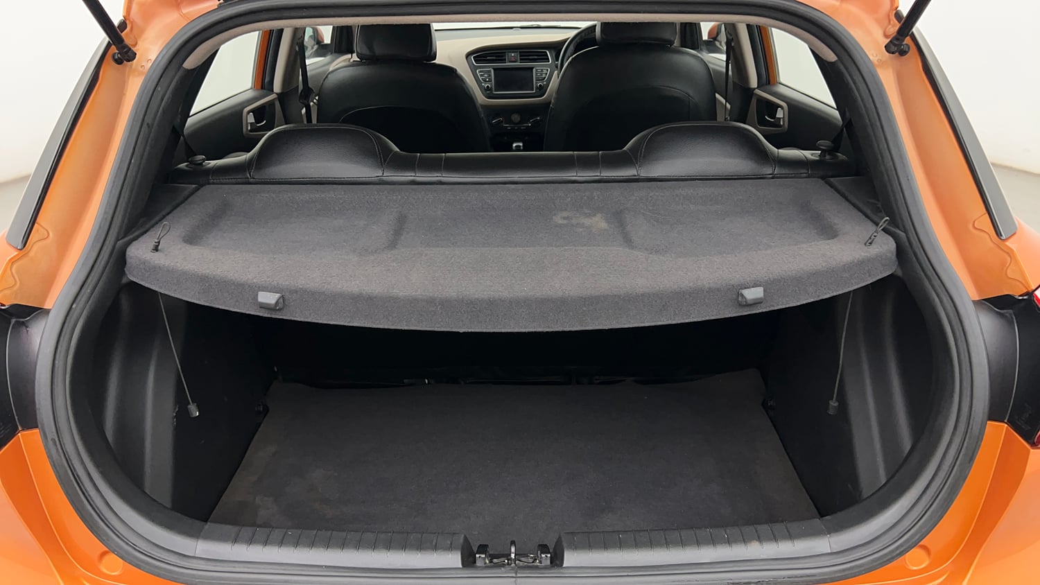 Used 2019 Hyundai Elite i20 Sportz Plus 1.2 Petrol Manual interior DICKY INSIDE VIEW