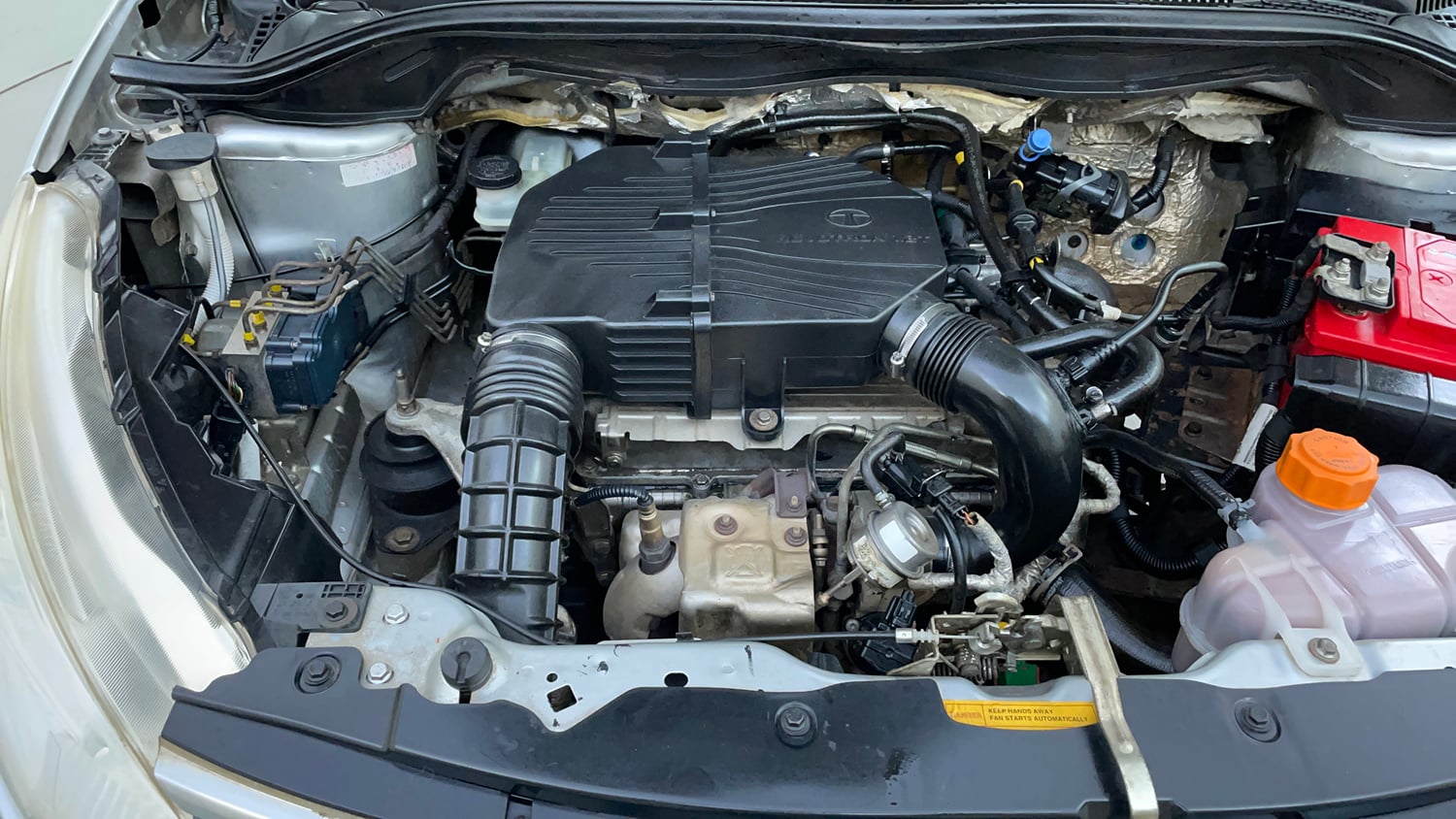 Used 2015 Tata Zest XM Petrol Petrol Manual engine ENGINE RIGHT SIDE VIEW