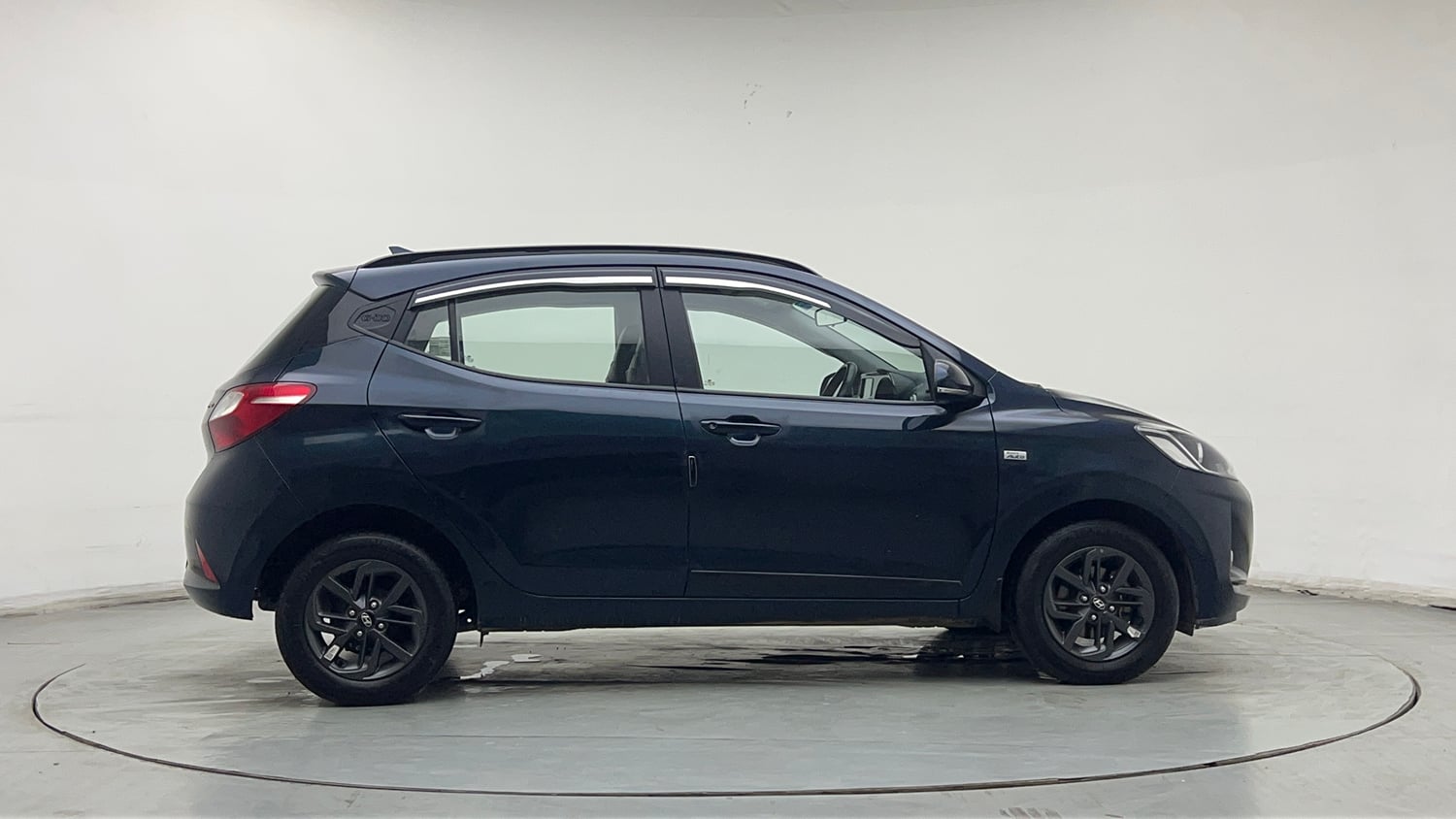 Used 2023 Hyundai Grand i10 Nios Sportz AMT 1.2 Kappa VTVT Petrol Automatic exterior RIGHT SIDE VIEW