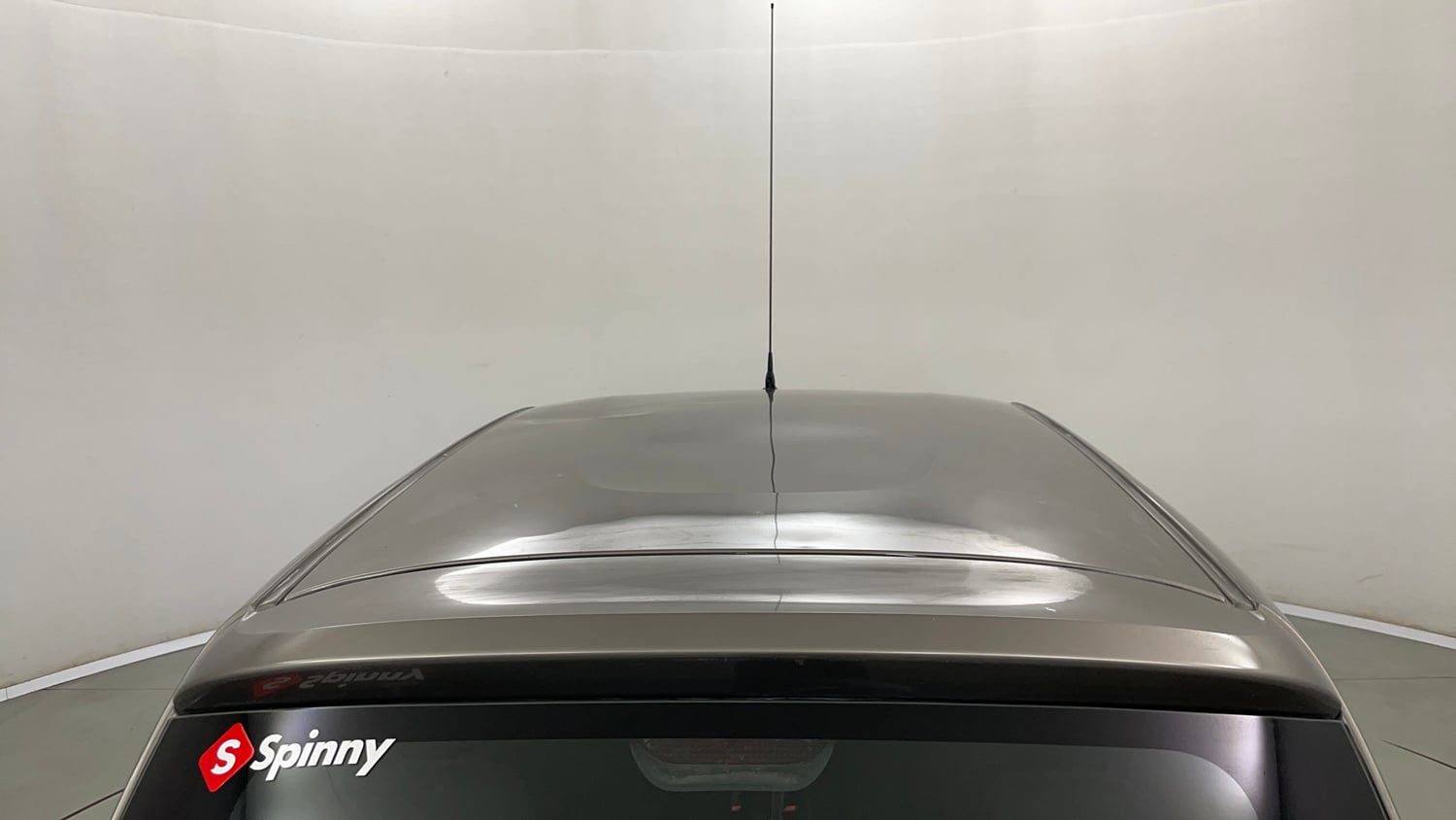 Used 2016 Renault Kwid RXT Petrol Manual exterior EXTERIOR ROOF VIEW