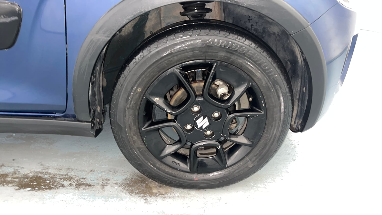 Used 2022 Maruti Suzuki Ignis Alpha 1.2 MT Petrol Manual tyres RIGHT FRONT TYRE RIM VIEW