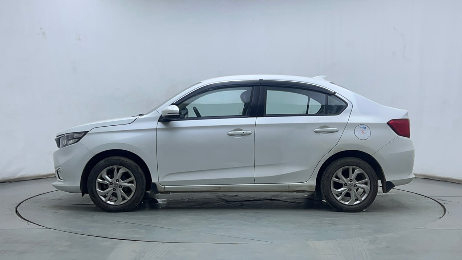 Used 2020 Honda Amaze 1.2 VX MT Petrol Petrol Manual exterior LEFT SIDE VIEW