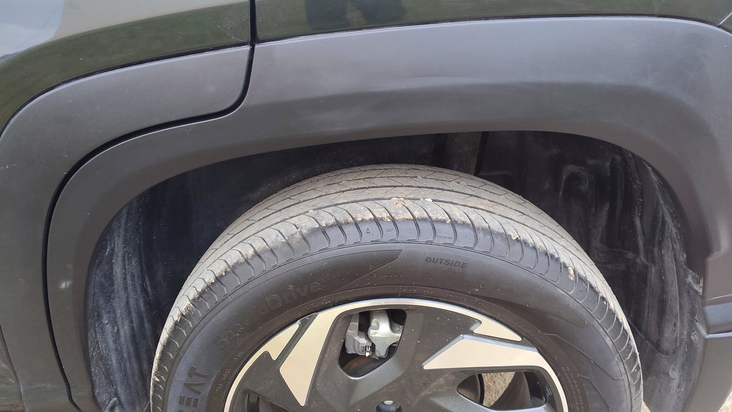 Used 2026 Maruti Suzuki Victoris ZXI+ (O) AT 2W (ADAS) Petrol Automatic tyres LEFT REAR TYRE TREAD VIEW