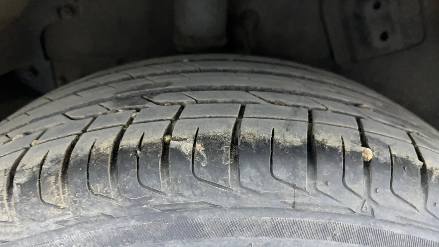 Used 2020 Tata Nexon XZA Plus (O) Dual Tone Petrol Automatic tyres RIGHT REAR TYRE TREAD VIEW