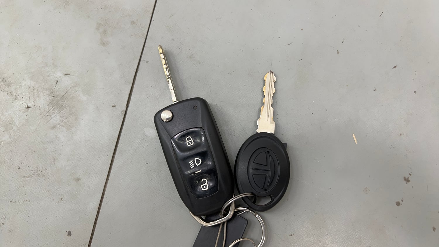 Used 2014 Tata Zest XM Petrol Petrol Manual extra CAR KEY VIEW