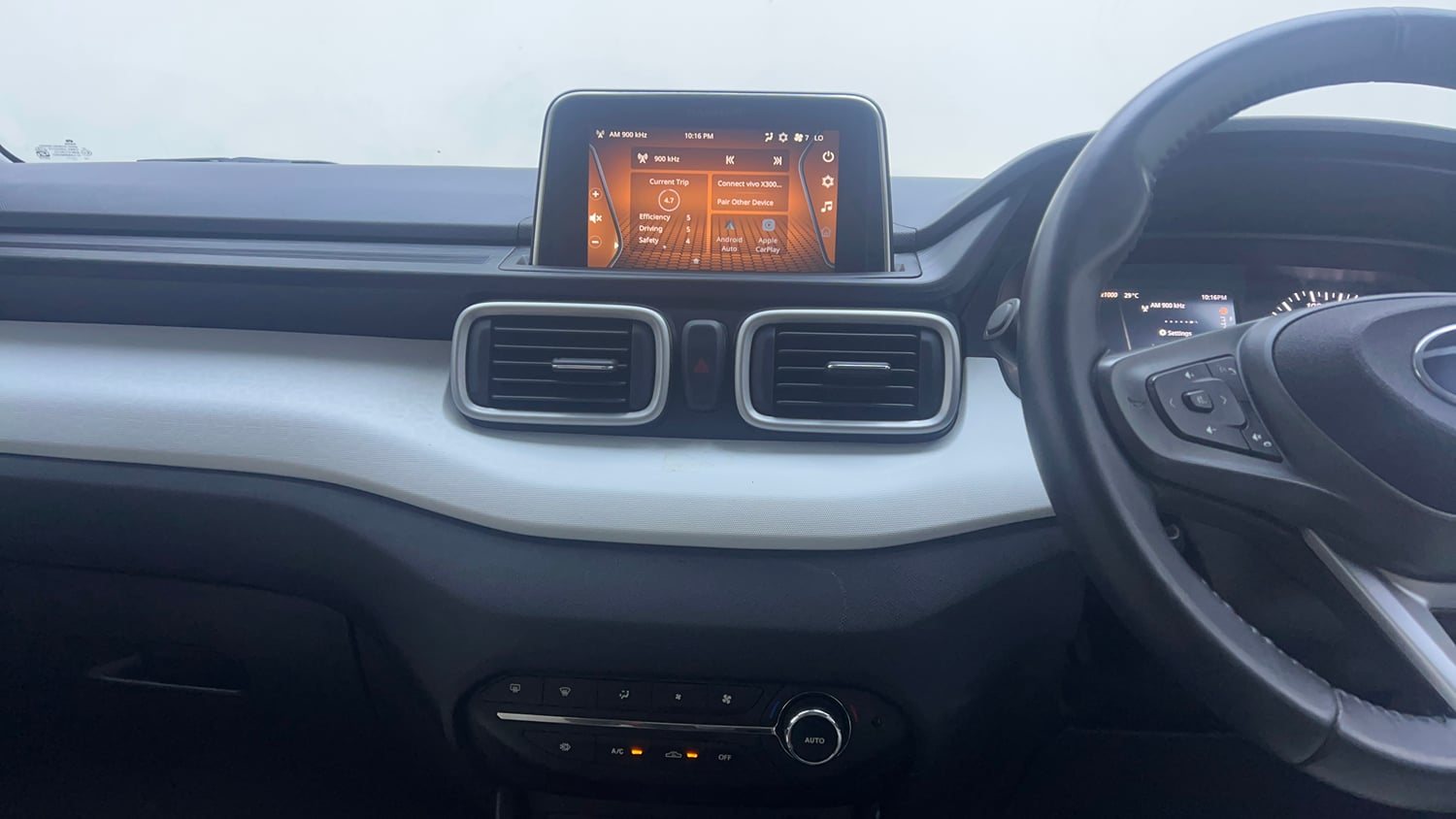Used 2024 Tata Punch Creative Dual Tone MT Sunroof Petrol Manual interior MUSIC SYSTEM & AC CONTROL VIEW
