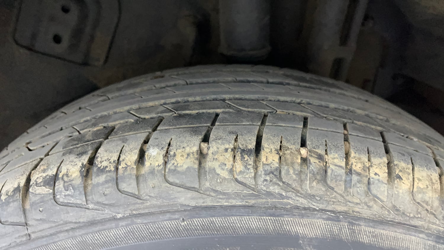 Used 2020 Tata Nexon XZA Plus (O) Dual Tone Petrol Automatic tyres LEFT REAR TYRE TREAD VIEW