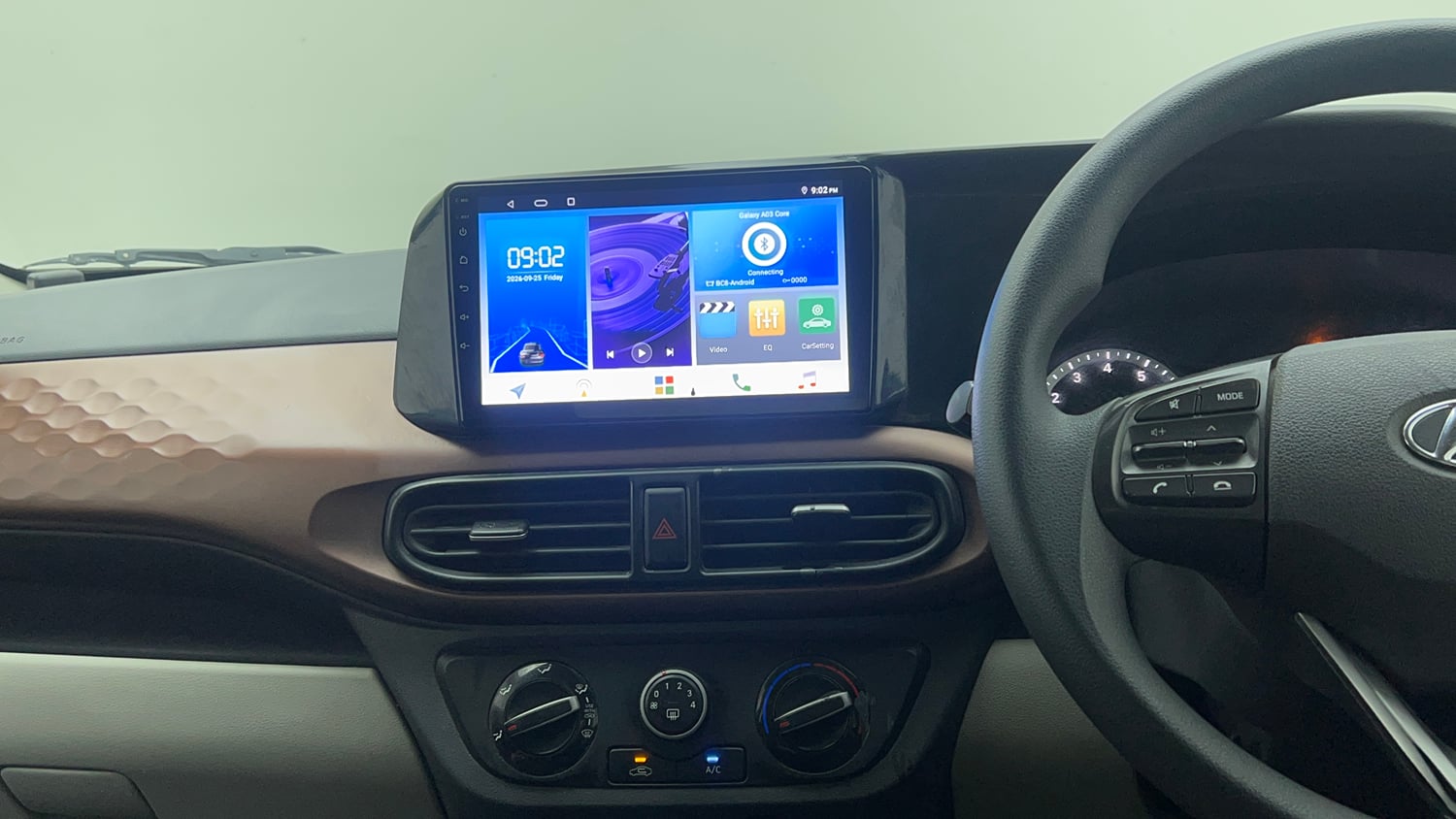 Used 2022 Hyundai Aura S 1.2 CNG Cng Manual top_features Integrated (in-dash) music system