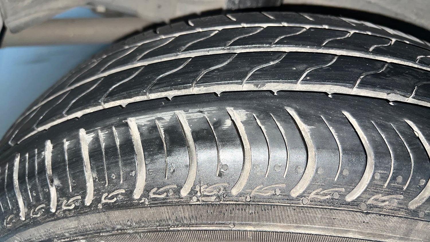 Used 2021 Honda Amaze 1.2 VX CVT Petrol Petrol Automatic tyres RIGHT REAR TYRE TREAD VIEW