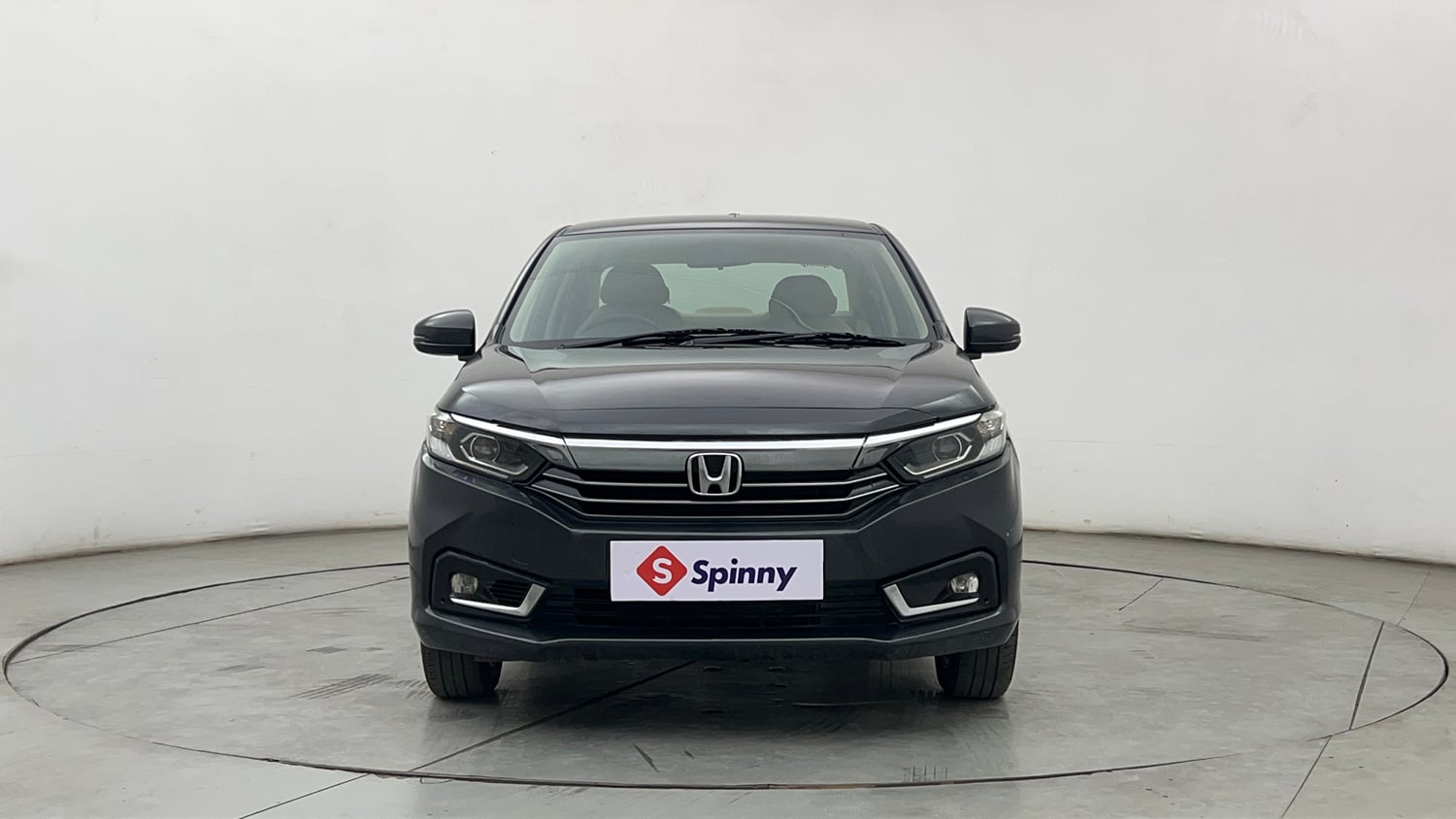 Used 2025 honda Amaze 2nd Generation VX 1.2 Petrol MT Petrol Manual exterior FRONT VIEW