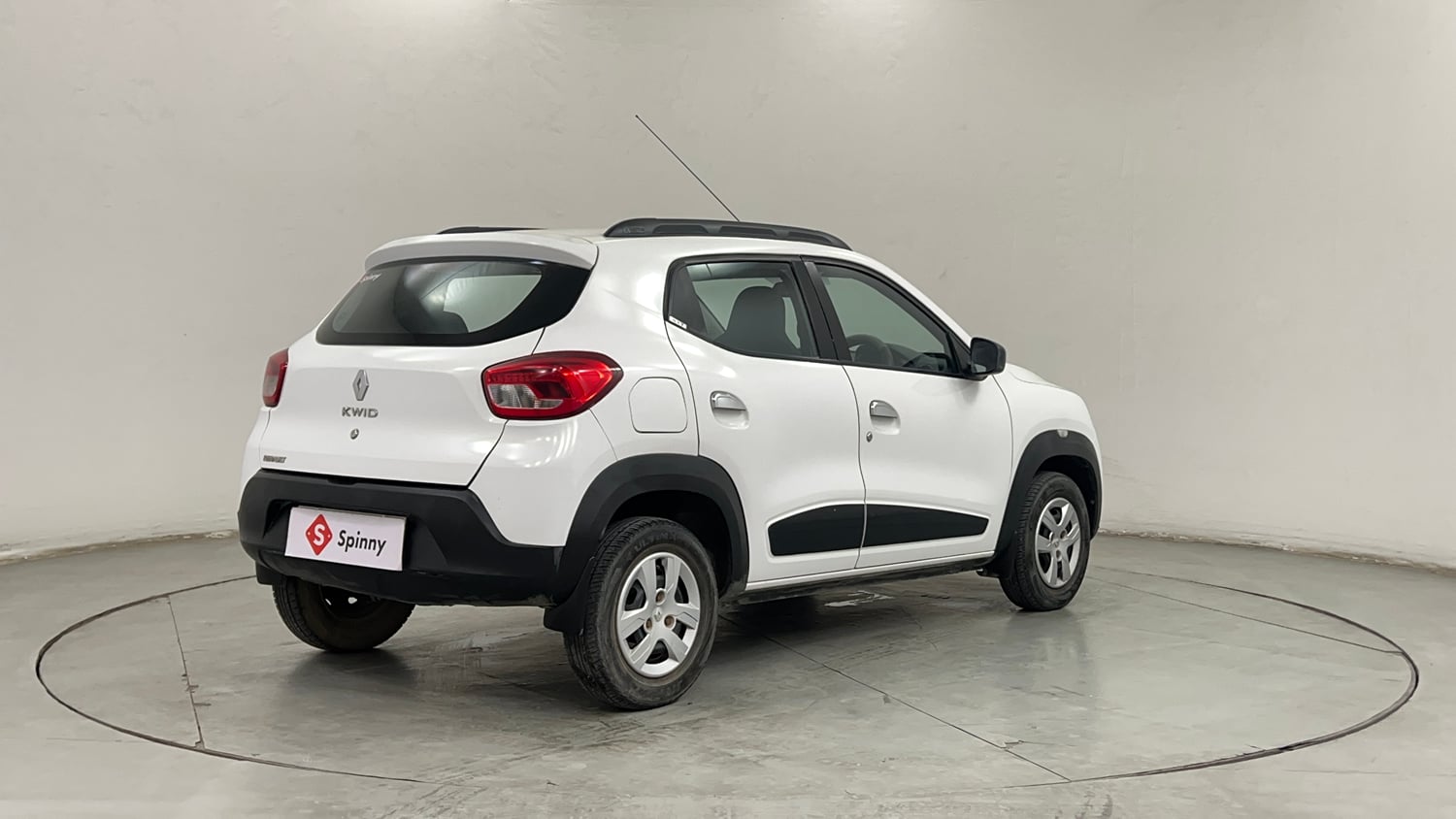 Used 2016 Renault Kwid RXT Petrol Manual exterior RIGHT REAR CORNER VIEW
