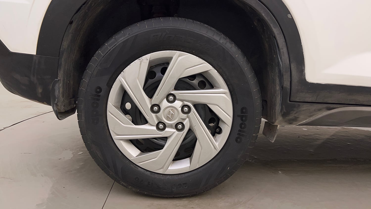 Used 2020 Hyundai Creta EX 1.5 Petrol Petrol Manual tyres RIGHT REAR TYRE RIM VIEW
