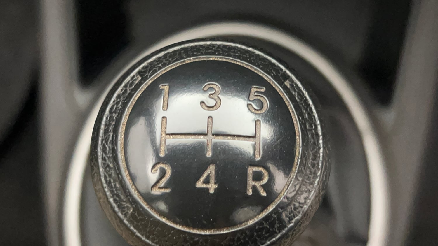 Used 2013 Hyundai i20 Magna (O) 1.2 Petrol Manual interior GEAR  KNOB VIEW
