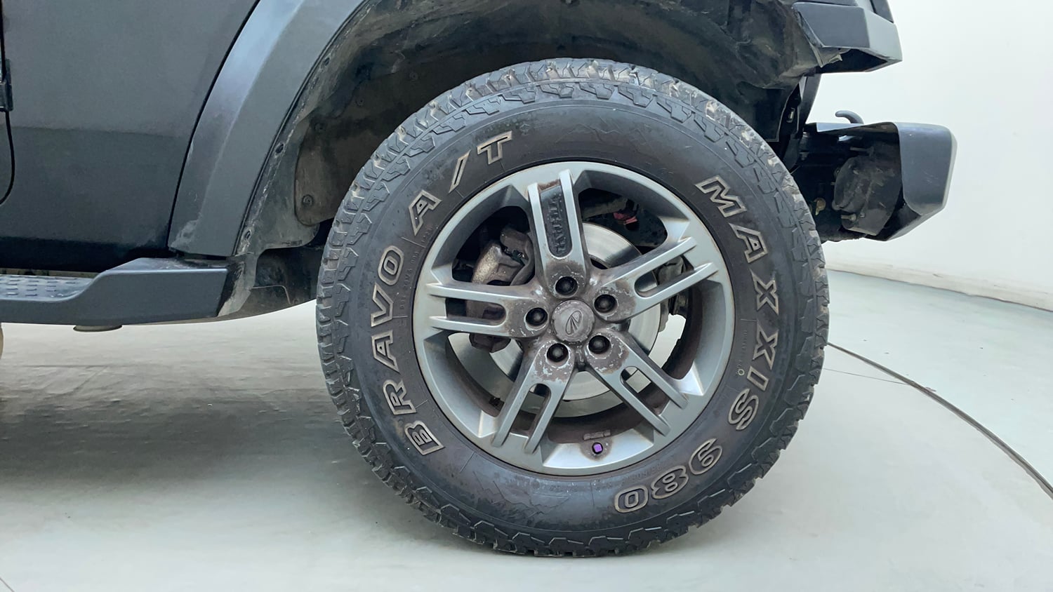 Used 2022 mahindra Thar LX Hard Top Petrol AT 4WD Petrol Automatic tyres RIGHT FRONT TYRE RIM VIEW
