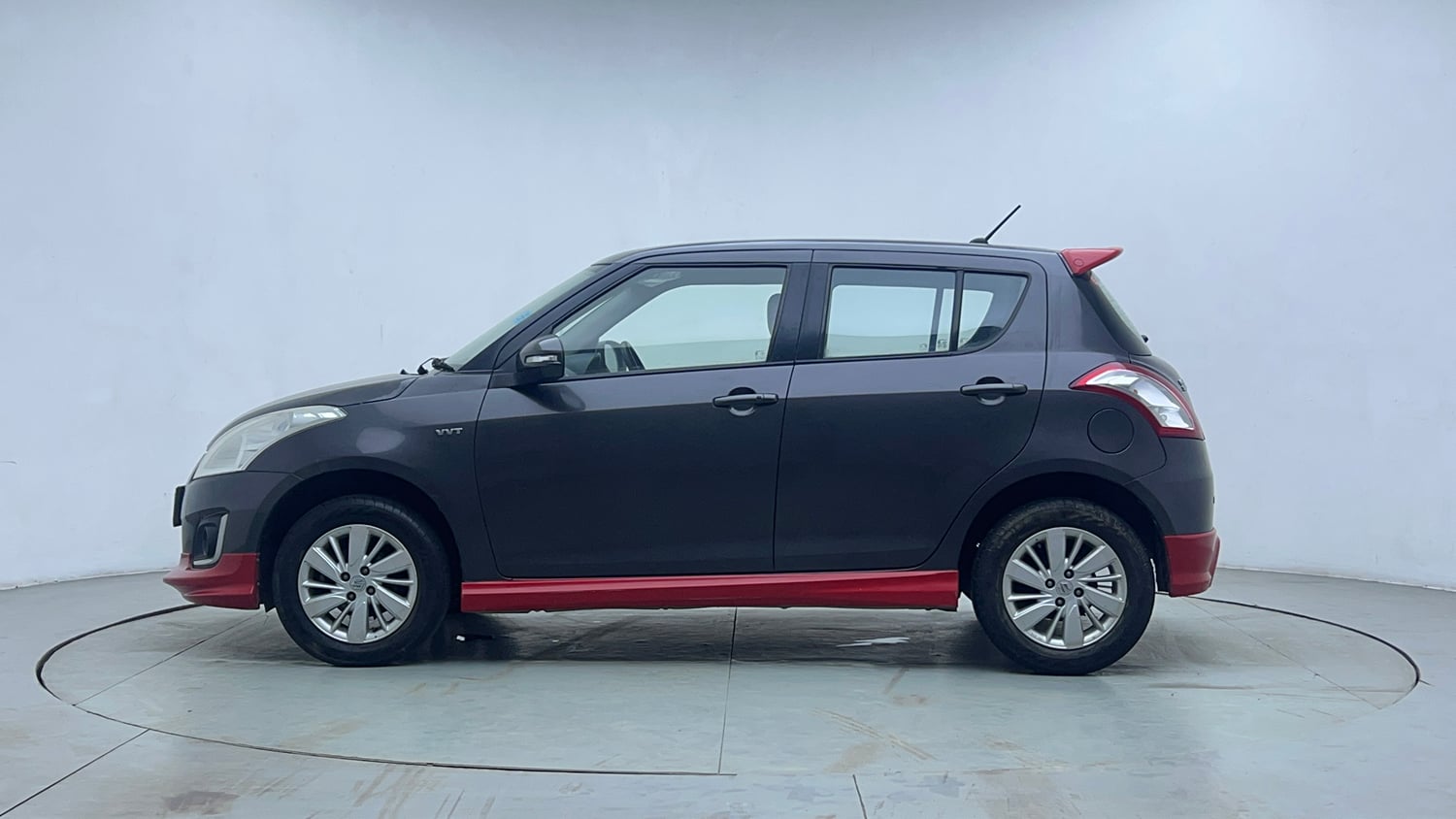 Used 2017 Maruti Suzuki Swift ZXi Petrol Manual exterior LEFT SIDE VIEW