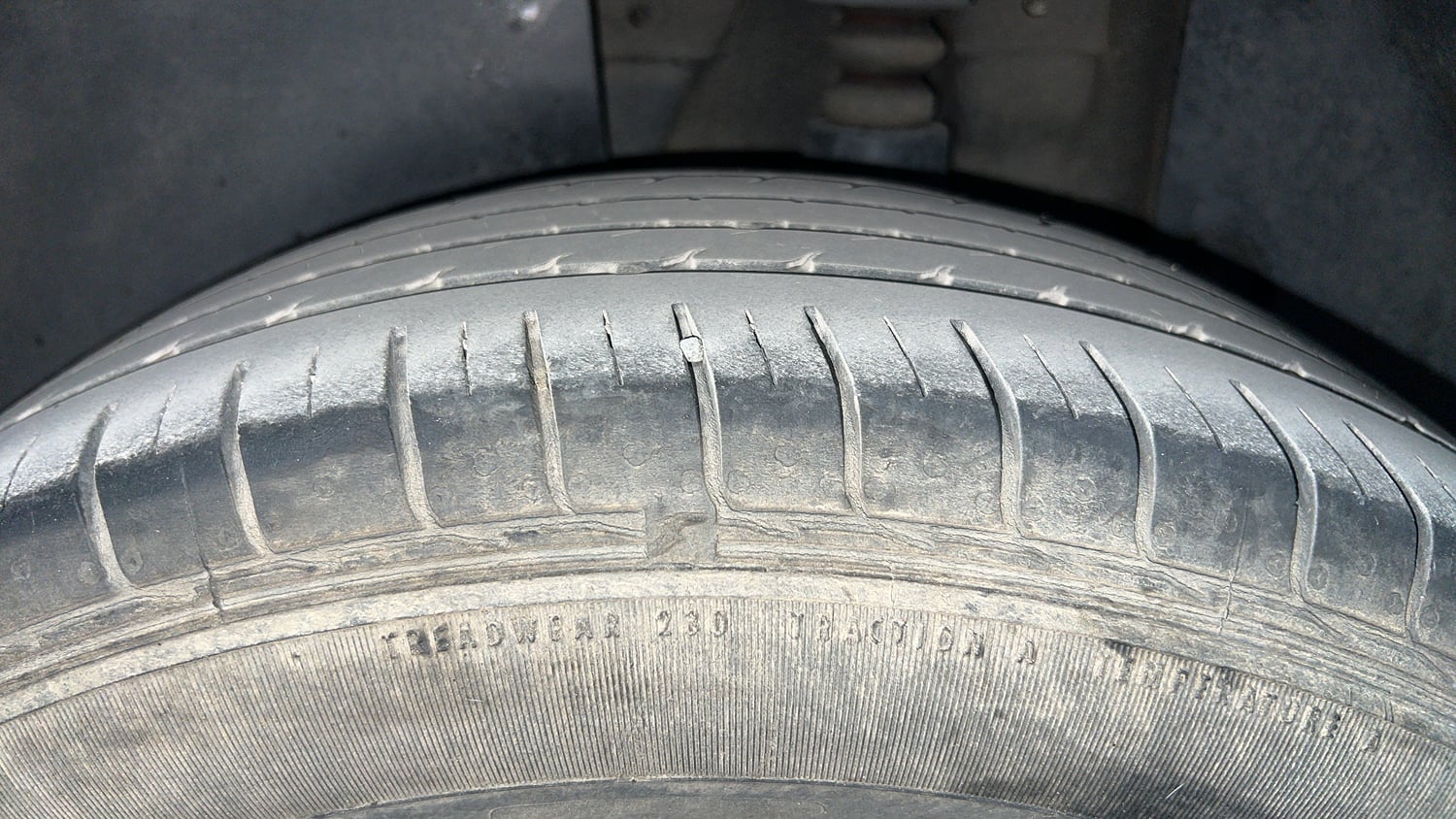Used 2022 Kia Seltos GTX Plus 1.4 Petrol Manual tyres LEFT REAR TYRE TREAD VIEW