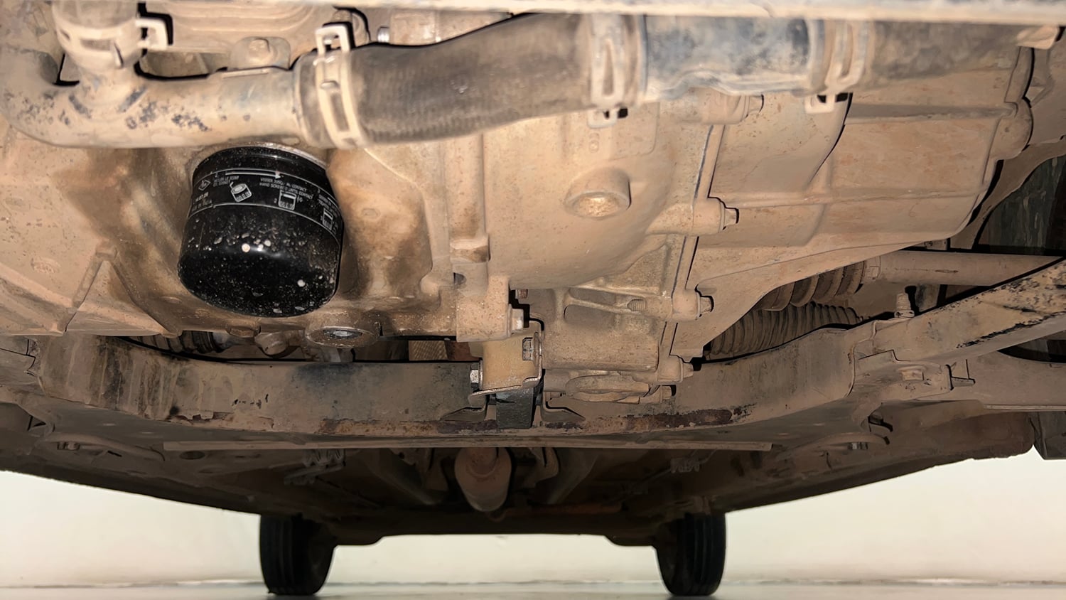 Used 2021 Renault Triber RXZ EASY-R AMT Petrol Automatic extra FRONT LEFT UNDERBODY VIEW