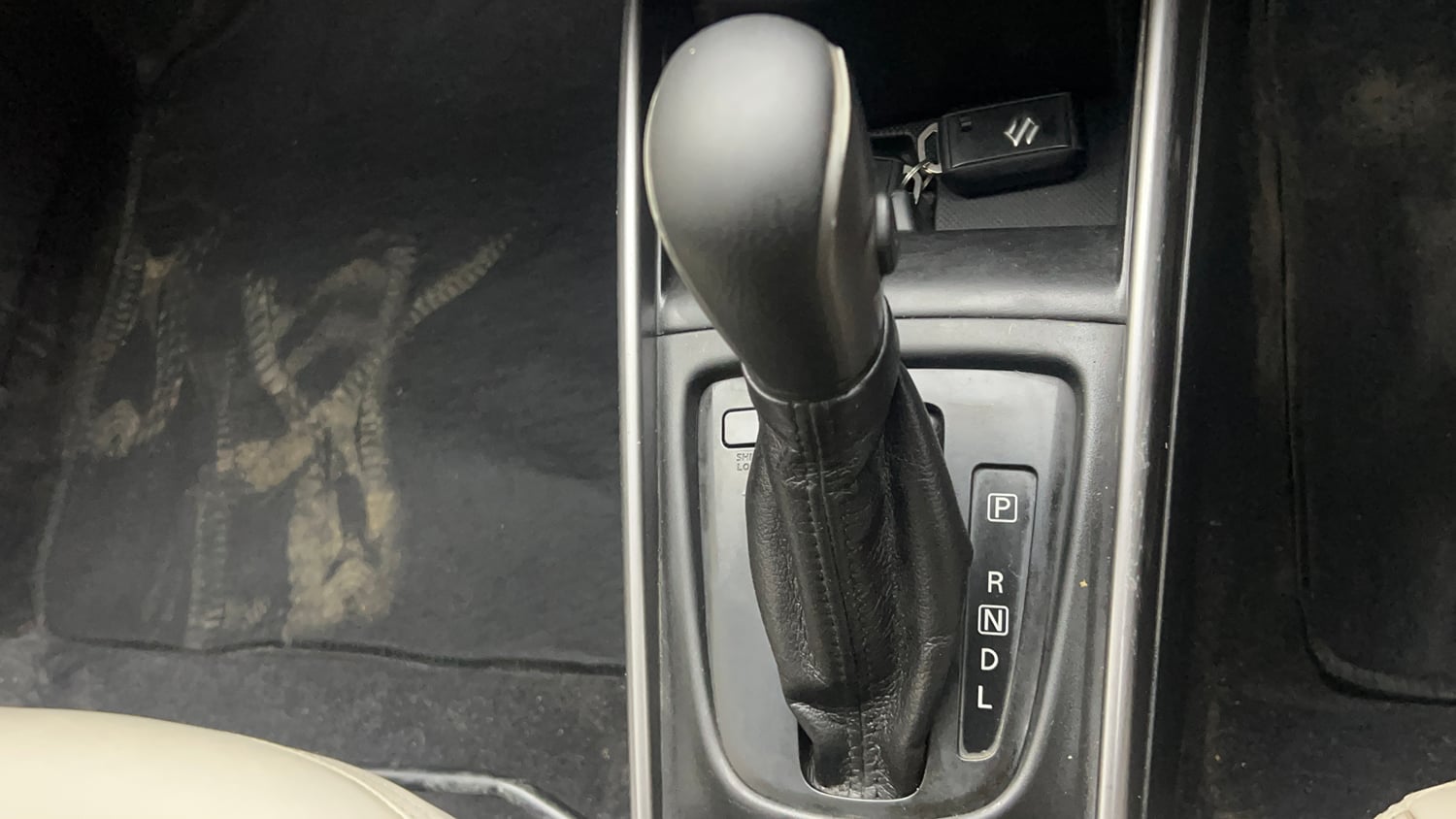 Used 2019 Maruti Suzuki Baleno Zeta Automatic Petrol Automatic interior GEAR  KNOB VIEW