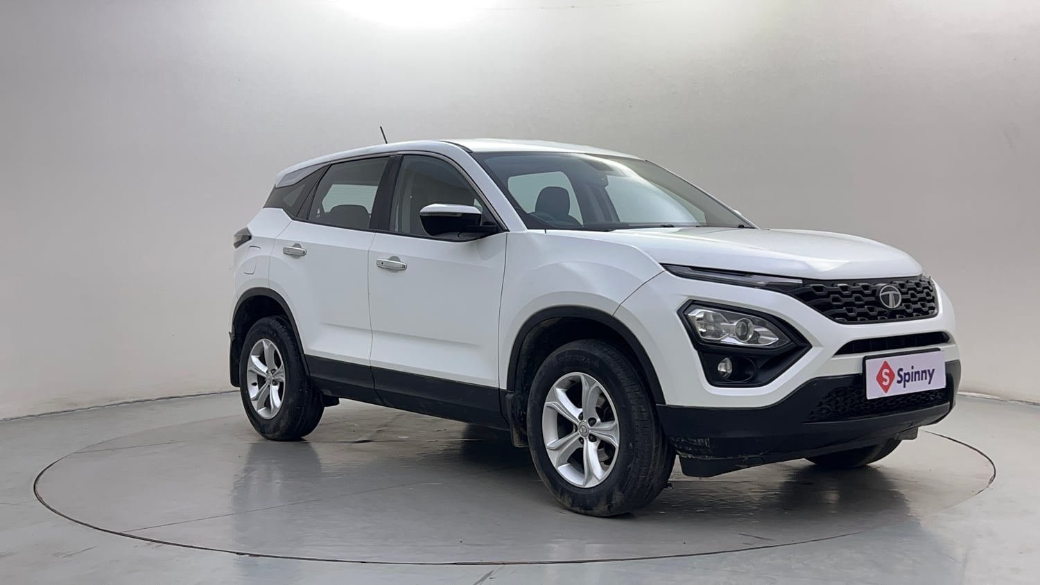 Used 2022 Tata Harrier XT Diesel Manual exterior RIGHT FRONT CORNER VIEW