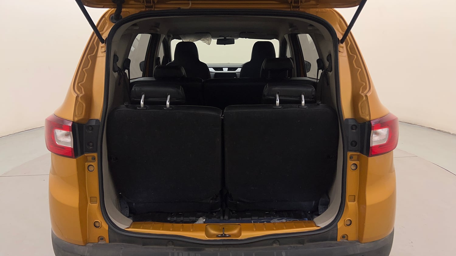 Used 2021 Renault Triber RXZ EASY-R AMT Petrol Automatic interior DICKY INSIDE VIEW