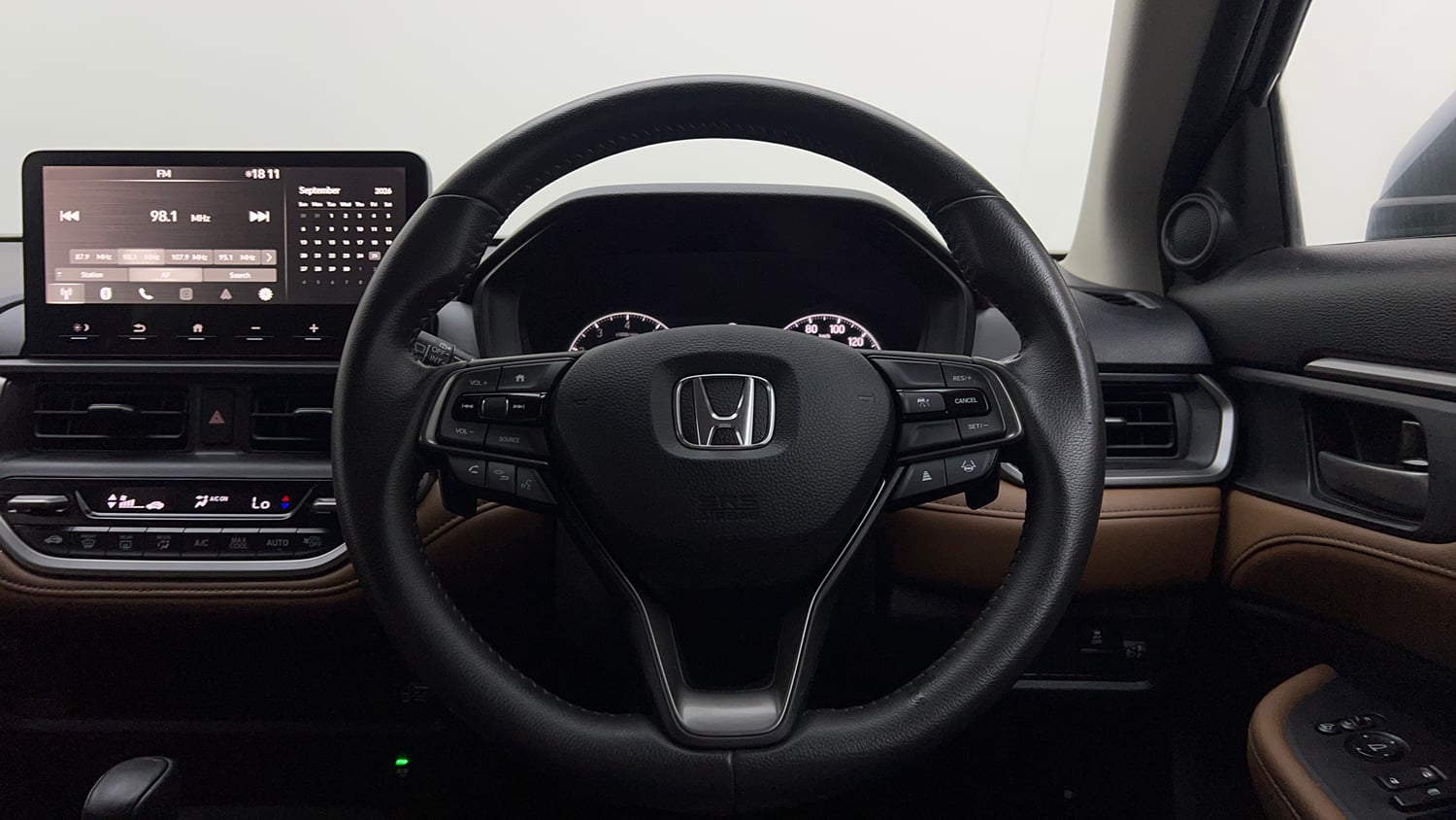 Used 2025 Honda Elevate ZX CVT Petrol Automatic interior STEERING VIEW