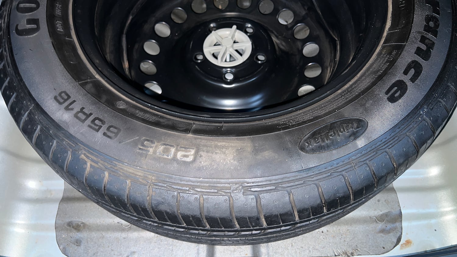 Used 2019 Hyundai Creta SX 1.6 Petrol Petrol Manual tyres SPARE TYRE VIEW