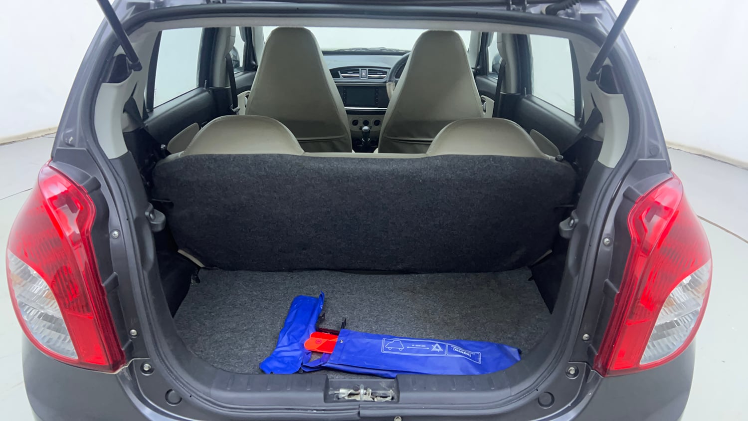 Used 2021 Maruti Suzuki Alto 800 Vxi Plus Petrol Manual interior DICKY INSIDE VIEW