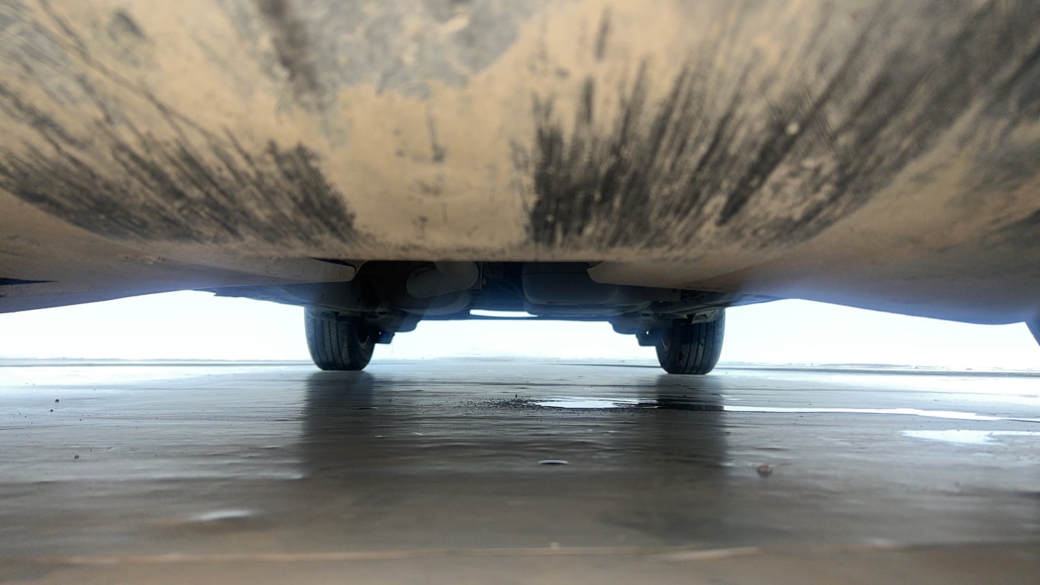 Used 2019 Mahindra Marazzo M6 7 STR Diesel Manual extra FRONT LEFT UNDERBODY VIEW