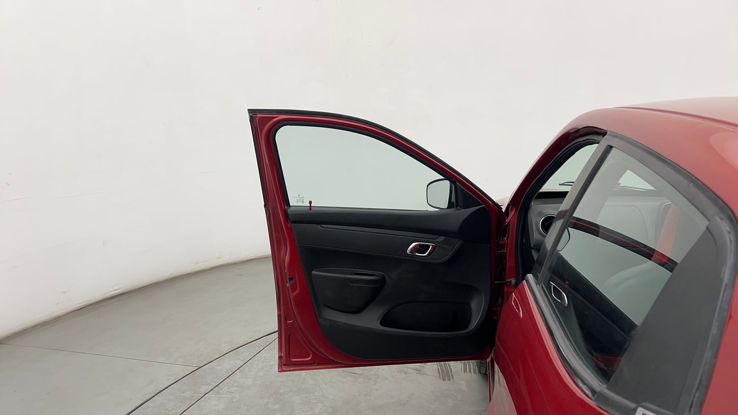 Used 2018 Renault Kwid 1.0 RXT AMT Opt Petrol Automatic interior LEFT FRONT DOOR OPEN VIEW