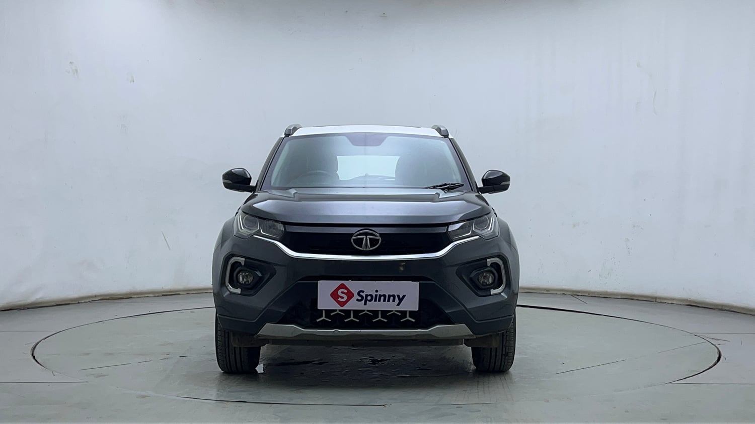 Used 2020 Tata Nexon XZA Plus (O) Dual Tone Petrol Automatic exterior FRONT VIEW