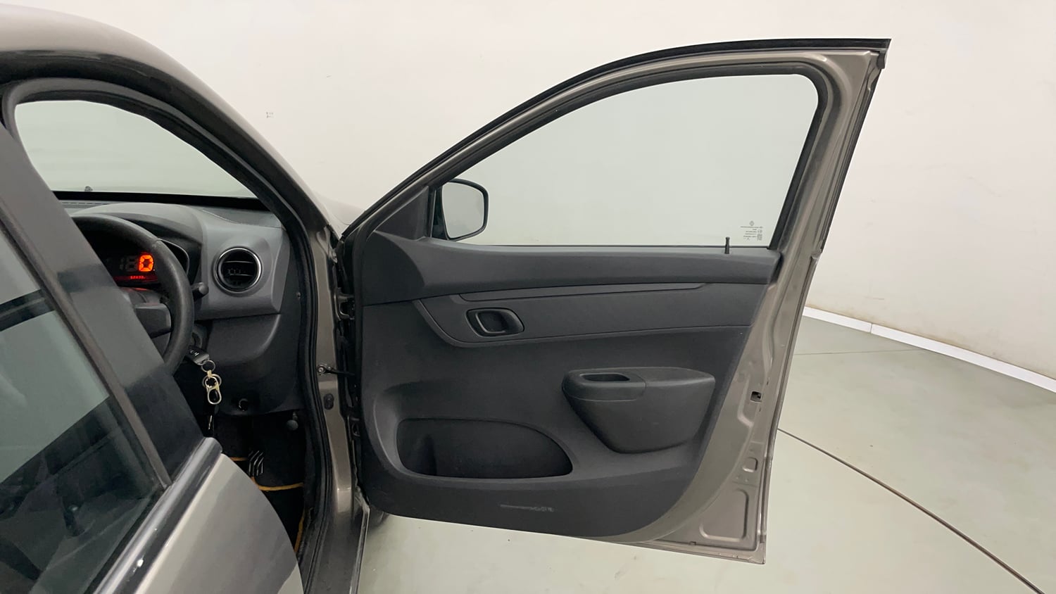 Used 2016 Renault Kwid RXT Petrol Manual interior RIGHT FRONT DOOR OPEN VIEW