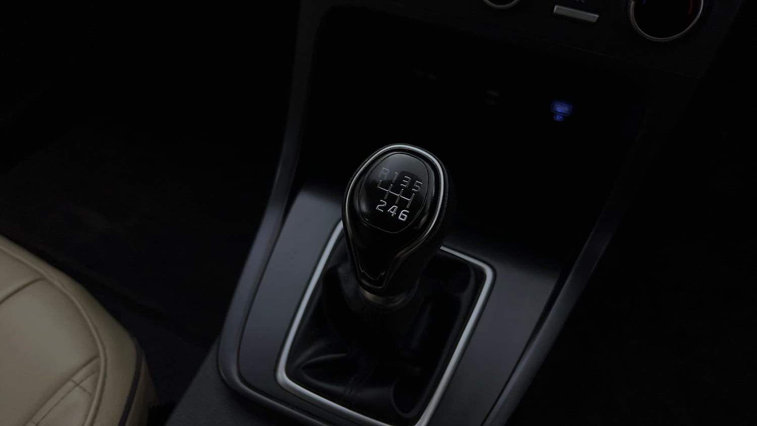 Used 2020 Hyundai Creta EX 1.5 Petrol Petrol Manual interior GEAR  KNOB VIEW