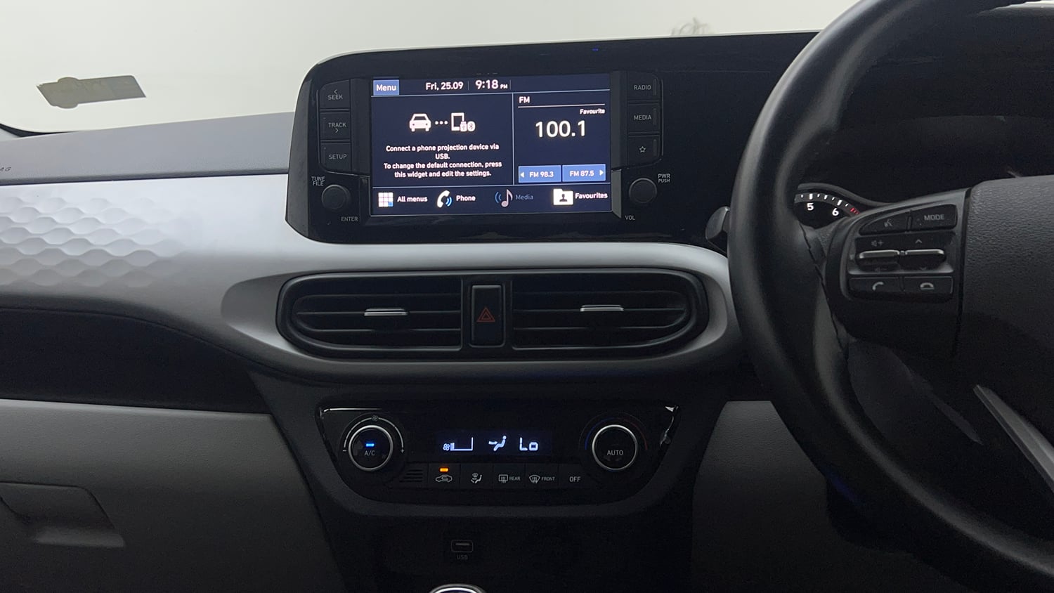 Used 2023 Hyundai Grand i10 Nios Sportz AMT 1.2 Kappa VTVT Petrol Automatic interior MUSIC SYSTEM & AC CONTROL VIEW