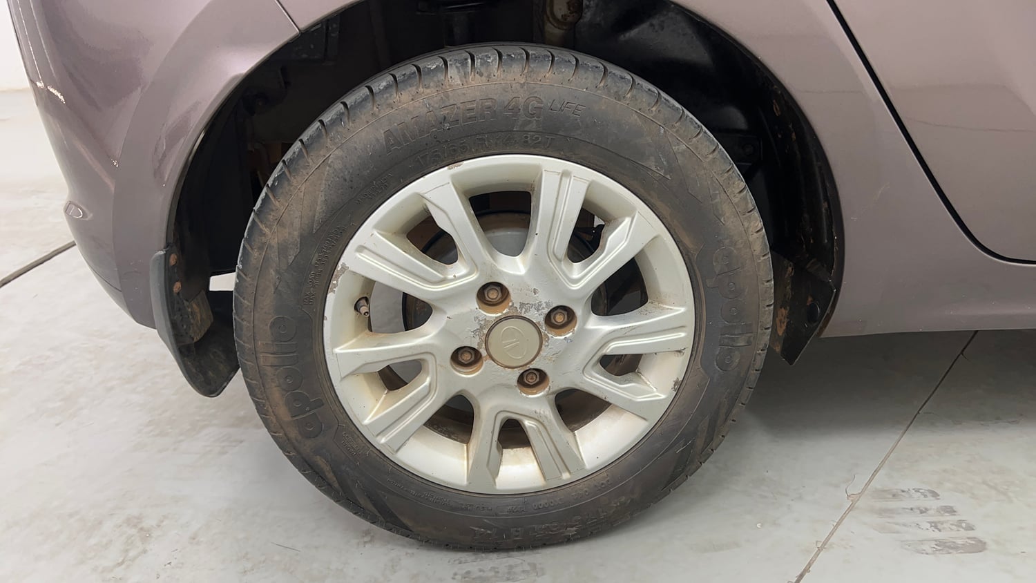 Used 2017 Tata Tiago Revotron XZ Petrol Manual tyres RIGHT REAR TYRE RIM VIEW