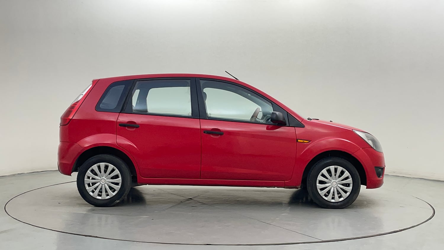 Used 2012 Ford Figo Duratorq Diesel EXI 1.4 Diesel Manual exterior RIGHT SIDE VIEW