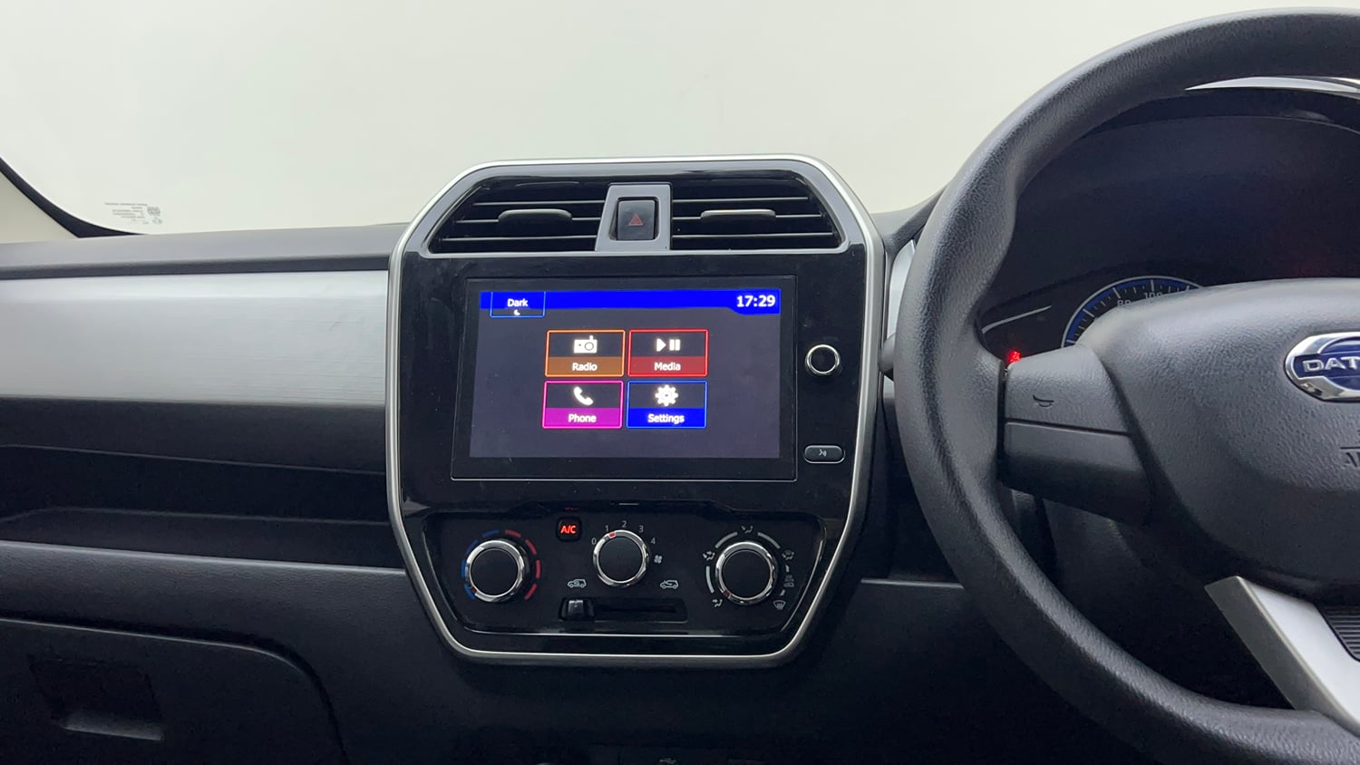 Used 2021 Datsun Redi-GO T(O) 1.0 AMT Petrol Automatic interior MUSIC SYSTEM & AC CONTROL VIEW