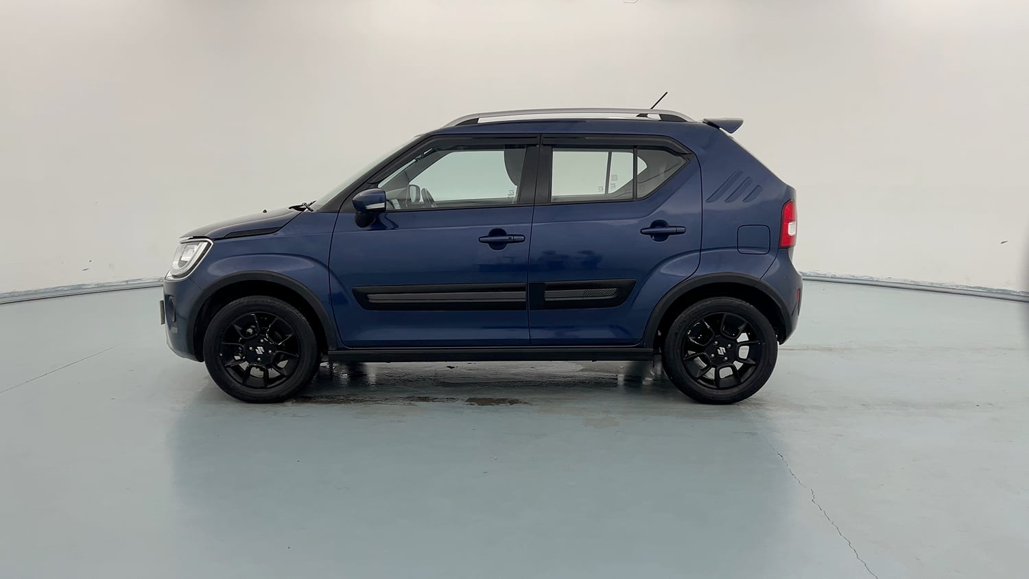 Used 2022 Maruti Suzuki Ignis Alpha 1.2 MT Petrol Manual exterior LEFT SIDE VIEW