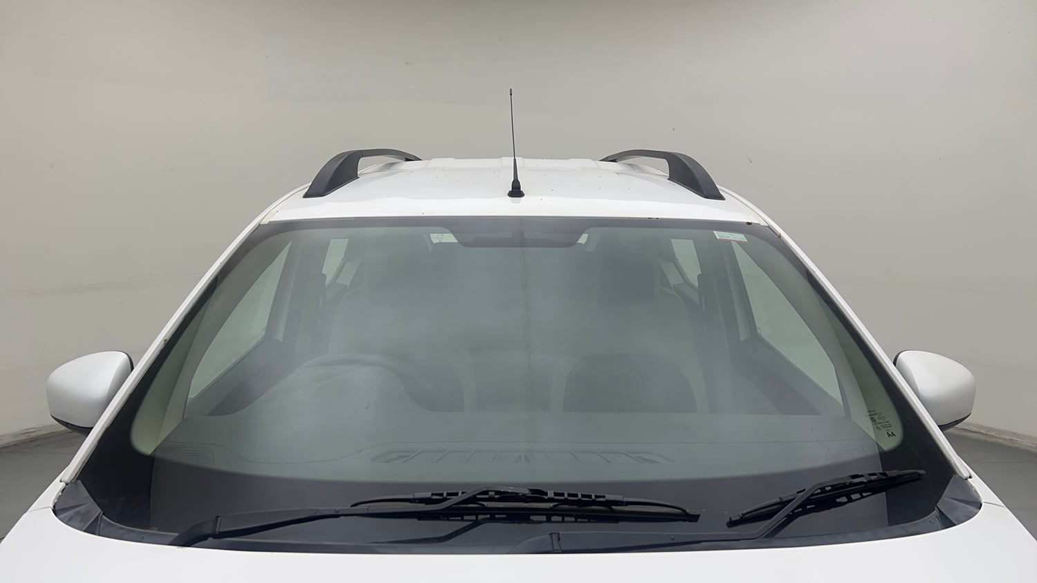 Used 2020 Renault Triber RXZ Petrol Manual exterior FRONT WINDSHIELD VIEW