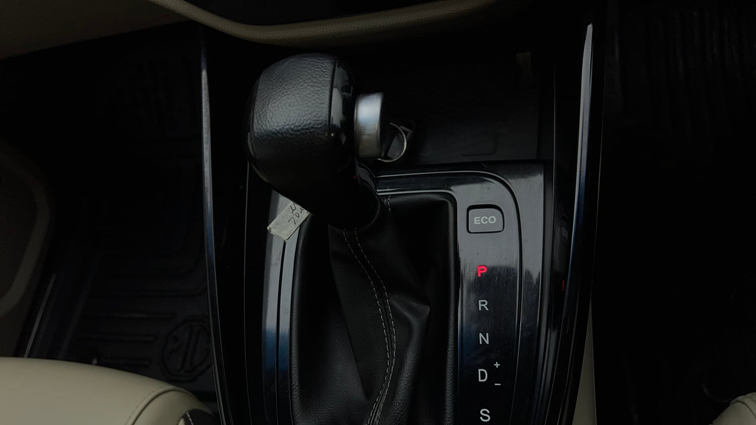 Used 2021 MG Motors Hector Sharp 1.5 Petrol CVT Petrol Automatic interior GEAR  KNOB VIEW