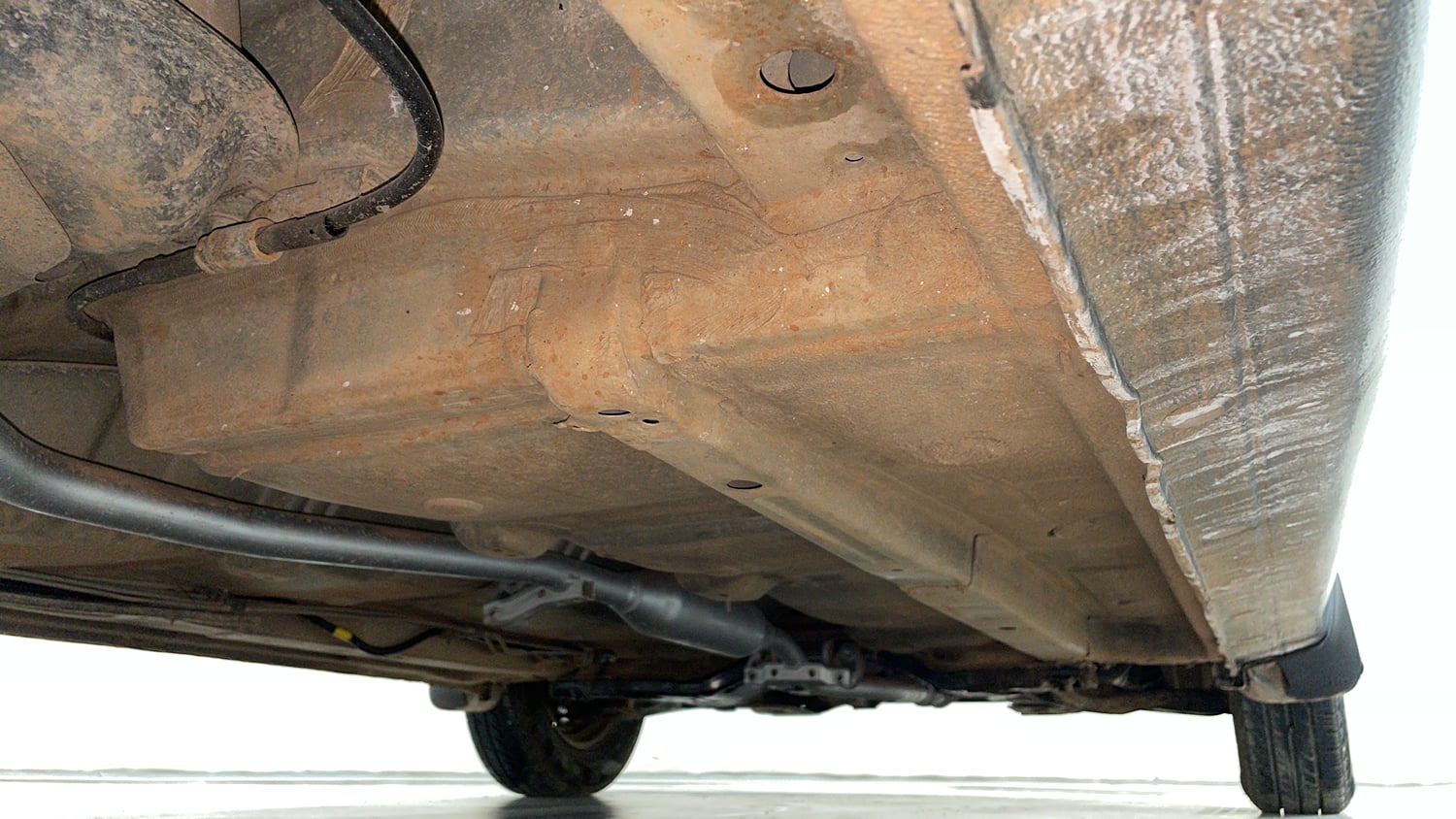 Used 2012 Hyundai i10 Magna 1.1 iRDE2 Petrol Manual extra REAR RIGHT UNDERBODY VIEW