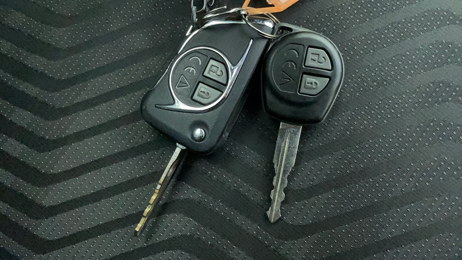 Used 2020 Maruti Suzuki Swift VXi AMT Petrol Automatic extra CAR KEY VIEW